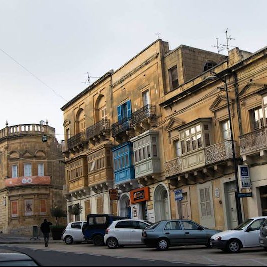 Street in Victoria in Gozo on Malta. Victoria is the perfect city to use as a base to explore Gozo. Read why you must include Gozo on your Malta itinerary! #travel #malta #gozo #europe