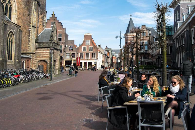 Besuchen Sie die schönste holländische Stadt in Holland, Haarlem. Lesen Sie Tipps zu den besten Unternehmungen in Haarlem in diesem kompletten Stadtführer für Haarlem.