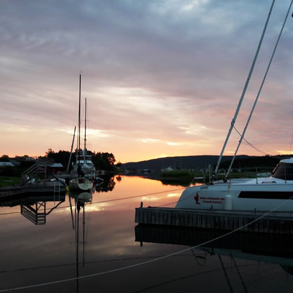 Schöner Sonnenuntergang an der Ostküste von Nova Scotia in Kanada.  Diese schöne Provinz von Kanada ist einen Besuch wert! #Reisen #Novascotia