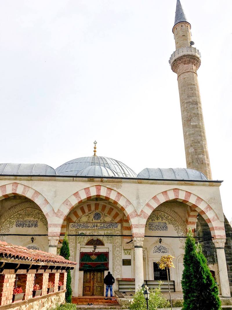 Photo of the Hadum Mosque in Kosovo. The interior of this beautiful mosque is why you should visit Kosovo! #mosque #travel #Kosovo #Balkans