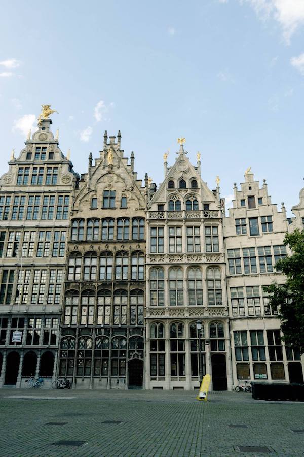 Grote Markt in Antwerp, Belgium. Antwerpen needs to be included on your European itinerary! #travel #europe #antwerp #antwerpen #belgium #Belgique