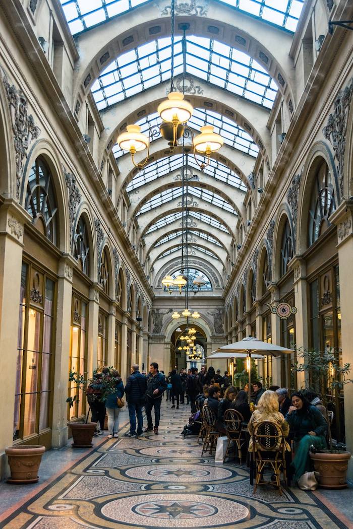 Foto der Galerie Vivienne, einer der überdachten Passagen in Paris und ein Muss für alle, die in Paris etwas Außergewöhnliches erleben möchten. #Reisen #Paris #Frankreich