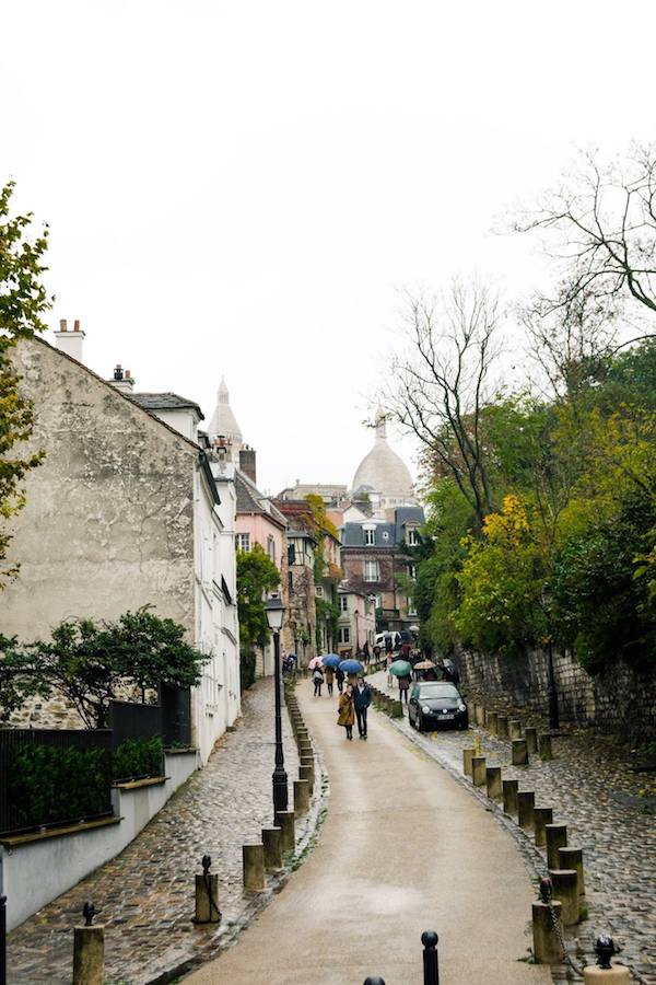 Streets of Montmartre, Paris. Read where to go during four days in Paris in this Paris itinerary with insider tips for Paris! #travel #Paris #europe #france