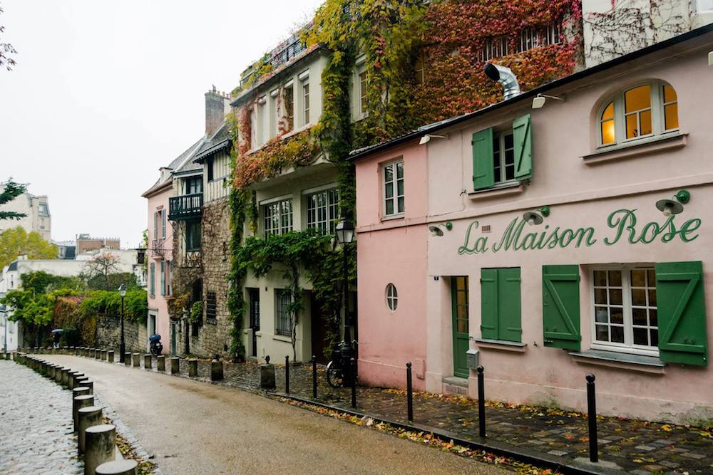 La Maison Rose, one of the most famous sights in Montmartre. Read the perfect itinerary for exploring Montmartre with a free map! #travel #paris #france