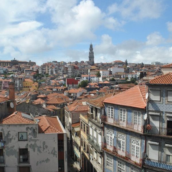 Beautiful houses in Porto, Portugal. Read why you should visit Porto during your European backpacking trip! #travel #europe #Portugal #porto 