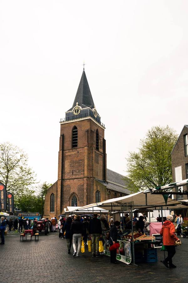 Overview of the Woerden Cheese market, one of the best Dutch cheese markets to visit in the Netherlands! #netherlands #cheese #dutch #travel