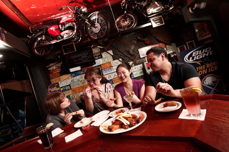 Die Anchor Bar in Buffalo, NY, ist ein berühmter Ort für Buffalo Wings. Foto von KC Kratt, verwendet mit Genehmigung von Visit Buffalo Niagara Falls. #buffalo 