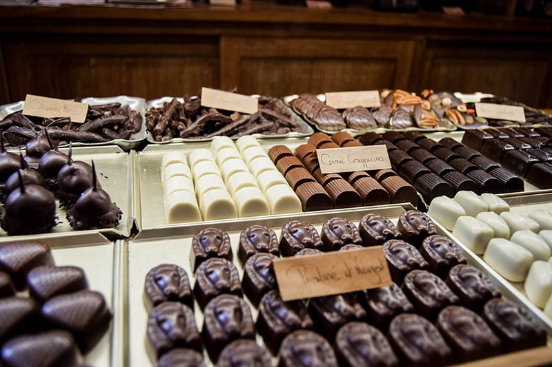 Artisanal belgian chocolate in Durbuy Belgium. Discover the best chocolate in Durbuy Belgium.