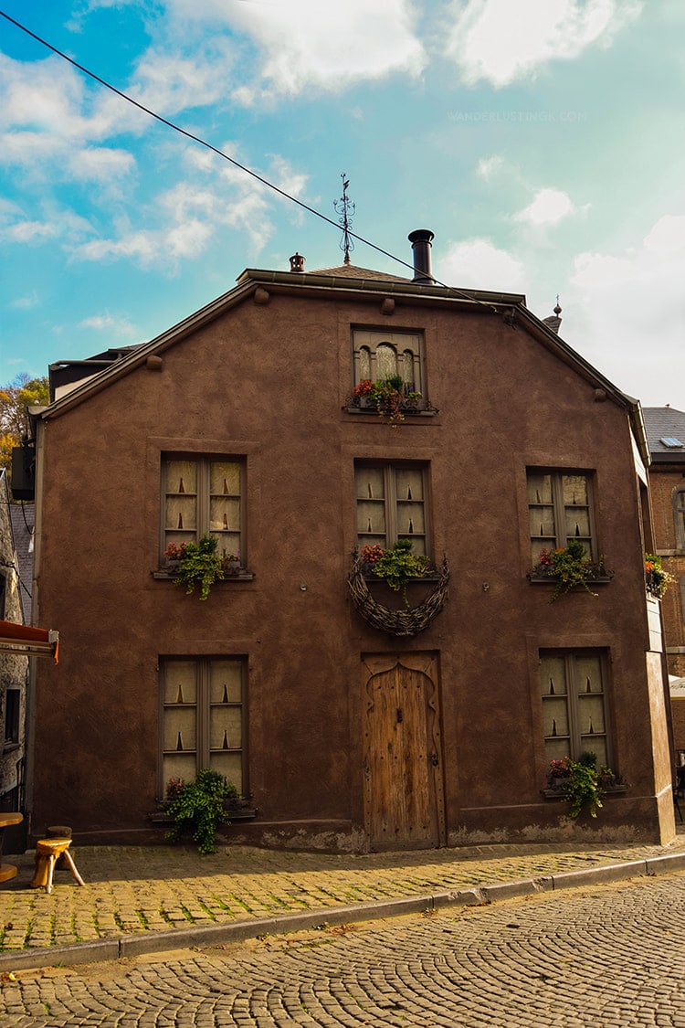 Beautiful house in Durbuy Belgium. Discover the most beautiful city in Belgium, perfect for a romantic day trip from Brussels! #Brussels #Belgium #Europe #Travel