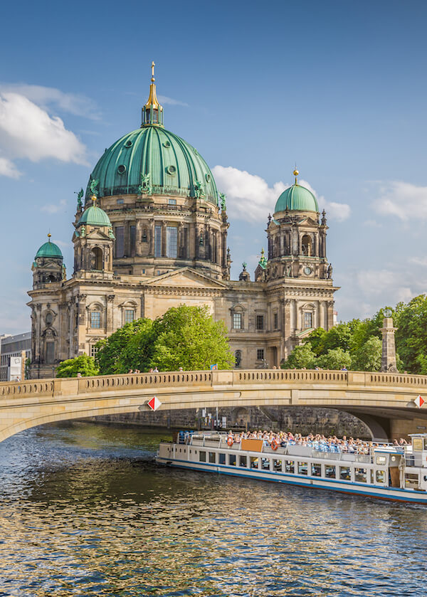 Museum Island on Berlin, one of the best places to visit in Berlin. You must include Berlin on your European itinerary! Read your perfect plan for where to go in Europe! #Europe #Berlin #travel #Germany