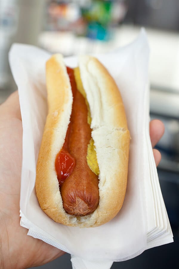 Hotdog in New York City.  This NYC food bucket list with twenty foods to try in New York City will make you hungry! #travel #food #NYC