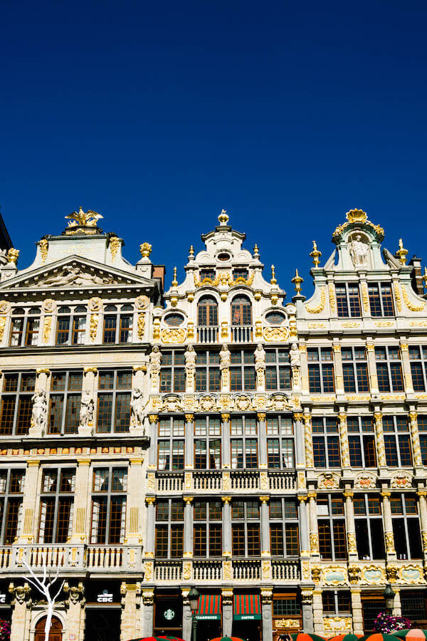 Die schönen Gebäude des Grand Place in Brüssel.  Dieser Anblick ist einer der Höhepunkte von Brüssel möglich über ein Wochenende! #Reisen #brüssel #bruxelles #belgium