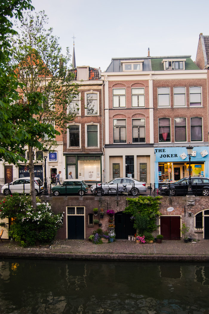 Beautiful canals in Utrecht. Read the best things to do in Utrecht in the perfect one day guide to Utrecht . #travel #Europe #Utrecht #canals #Netherlands