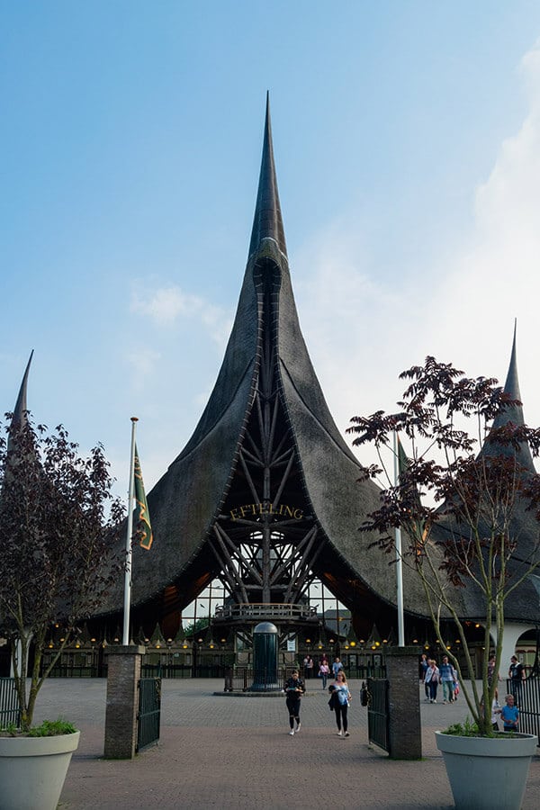 The amazing entrance to Efteling, one of the best Dutch amusement parks! #travel #netherlands