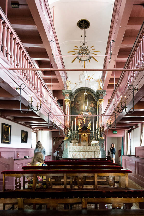 View from the lower level of onze lieve heer op zolder, a hidden church in Amsterdam worth seeing... #amsterdam #holland #netherlands #nederland #travel #kerk