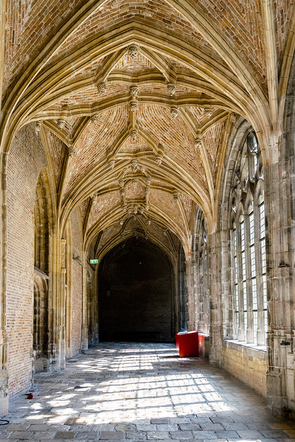 Beautiful Gothic architecture in the hallway of Middleburg Abbey, one of the main attractions in Middelburg, the Netherlands. #travel #nederland #abbey