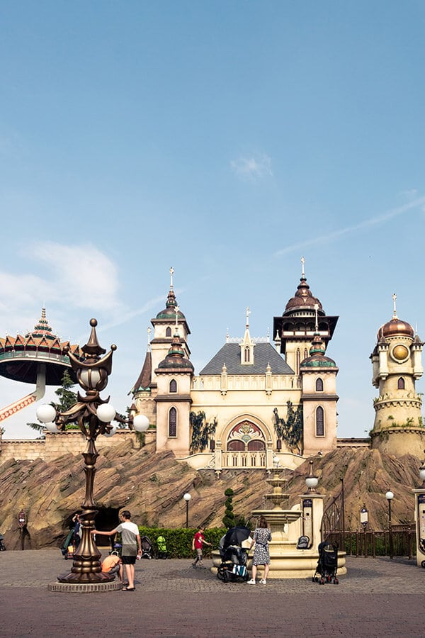 Beautiful castle and rides within the Efteling Theme Park in the Netherlands. This unique Dutch amusement park is a great day trip from Amsterdam. #travel #netherlands 