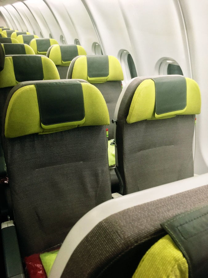 Seats on TAP Portugal Airlines flight from New York to Lisbon. Read a review of flying with TAP Airlines from the United States to Lisbon. #travel #airlines #TAP #Portugal 