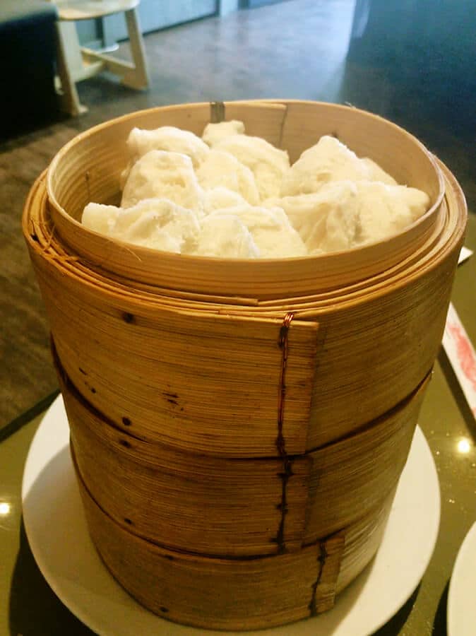 Woeng Kee, one of the best authentic Chinese restaurants in the Hague, perfect for dim sum in Chinatown.  #travel #food #holland 
