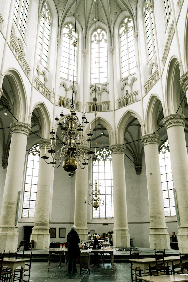 Interior of Hooglaandenkerk, one of Leiden's most beautiful churches. Read about the best things to do in Leiden! #travel #leiden #holland #kerk #netherlands