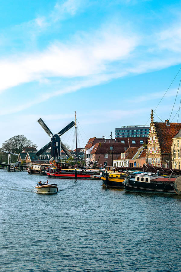 Beautiful photo of Leiden.  This city was once the home of the Pilgrims who lived here before they moved to America! #travel #history #leiden #holland #netherlands #Plymouth