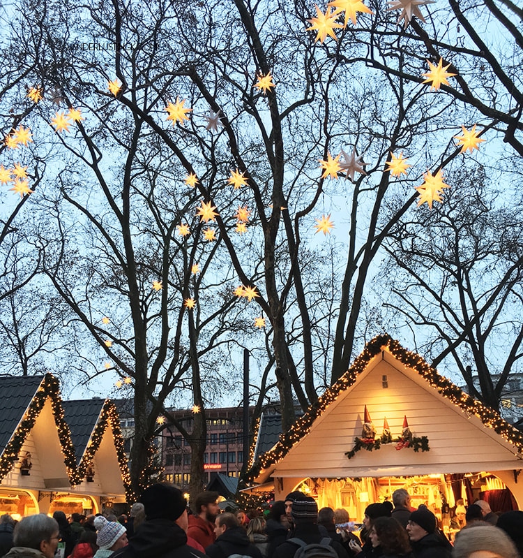 Photo of Markt der Engel in Köln, deutschland. Read about the Angel Market in Cologne and why this is the cutest Christmas market in Cologne. 
